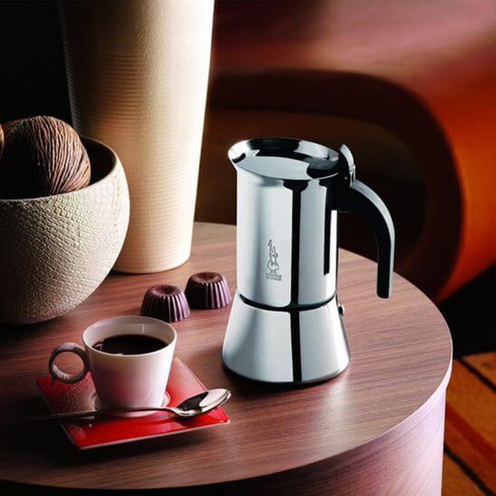 Bialetti Venus Moka Pot – Timeless Coffee Brewing in Multiple Colors & Sizes