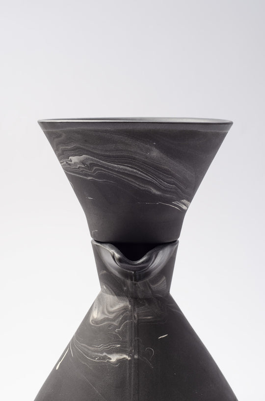 Fóbe Cano Ceramic Coffee Dripper – Black Stone Edition