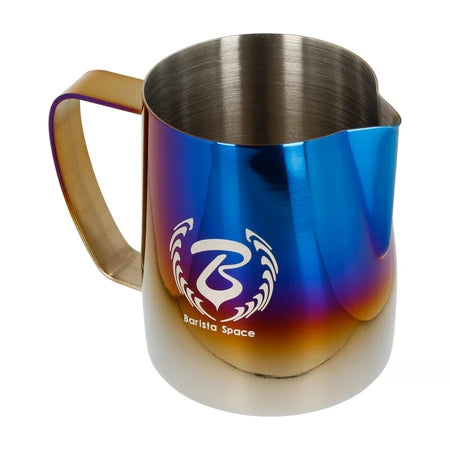 Barista Space Milchkanne 350 ml in Half Blue (Blau-Gold-Farbverlauf), Seitenansicht