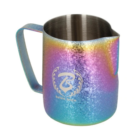 Barista Space Milchkanne 600 ml, Farbe Ice Grain Rainbow – Seitenansicht