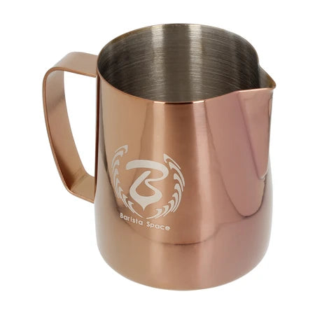 Barista Space Milchkanne 350 ml in Rose Golden (Roségold), Seitenansicht