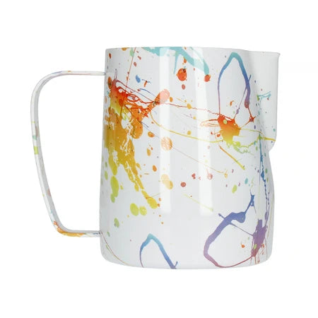 Barista Space Milchkanne 600 ml, Farbe Splash – Frontalansicht mit Logo