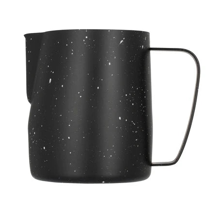 Barista Space Milchkanne 600 ml, Farbe Teflon Star Night Black – Seitenansicht