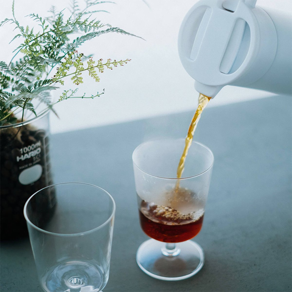 Hario Thermal Server with Ceramic Coating – 600ml Insulated Coffee Carafe - Barista Delight
